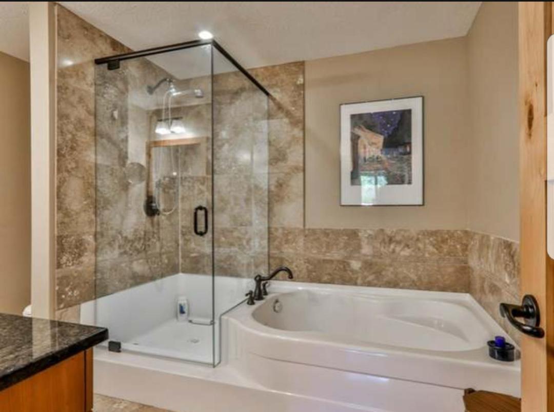 Luxurious Rundle Cliffs Lodge In Spring Creek Canmore Extérieur photo